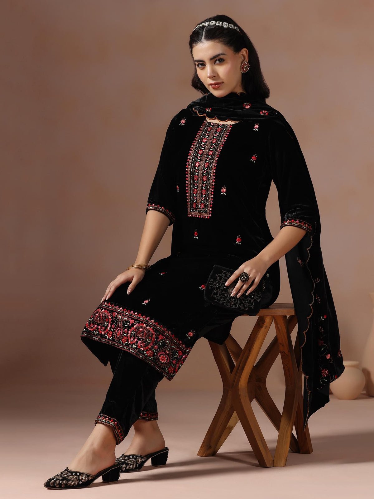 Wear Velvet Black Embroidered Kurta Comfort Pant Dupatta (Style 25672)