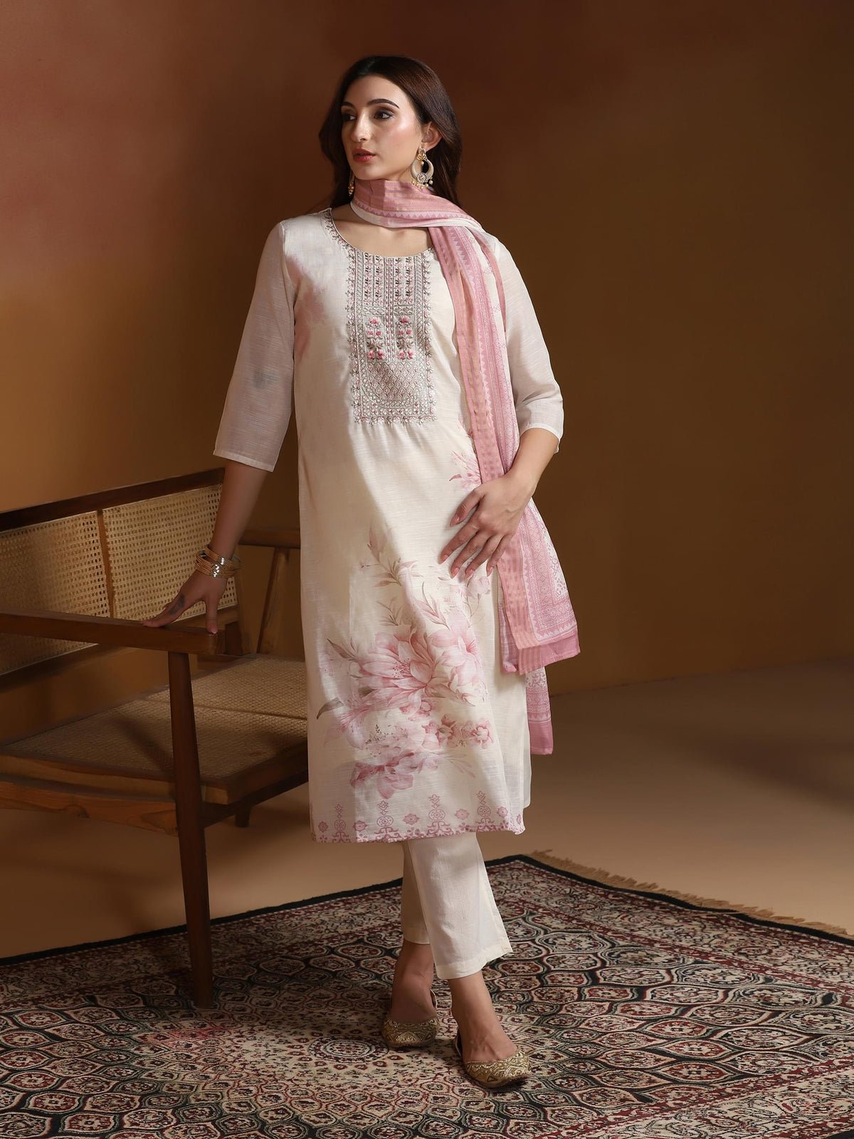 Linen Off White and Pink Embroidered Kurta Comfort Pant Dupatta