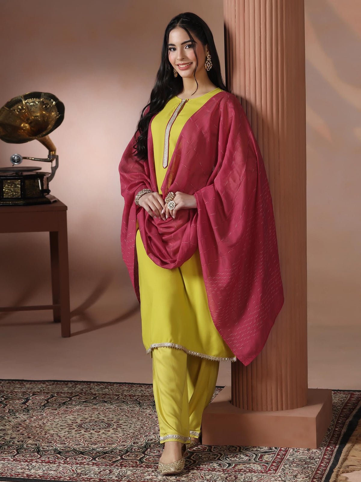 Liva Green Solid Kurta Comfort Pant Dupatta