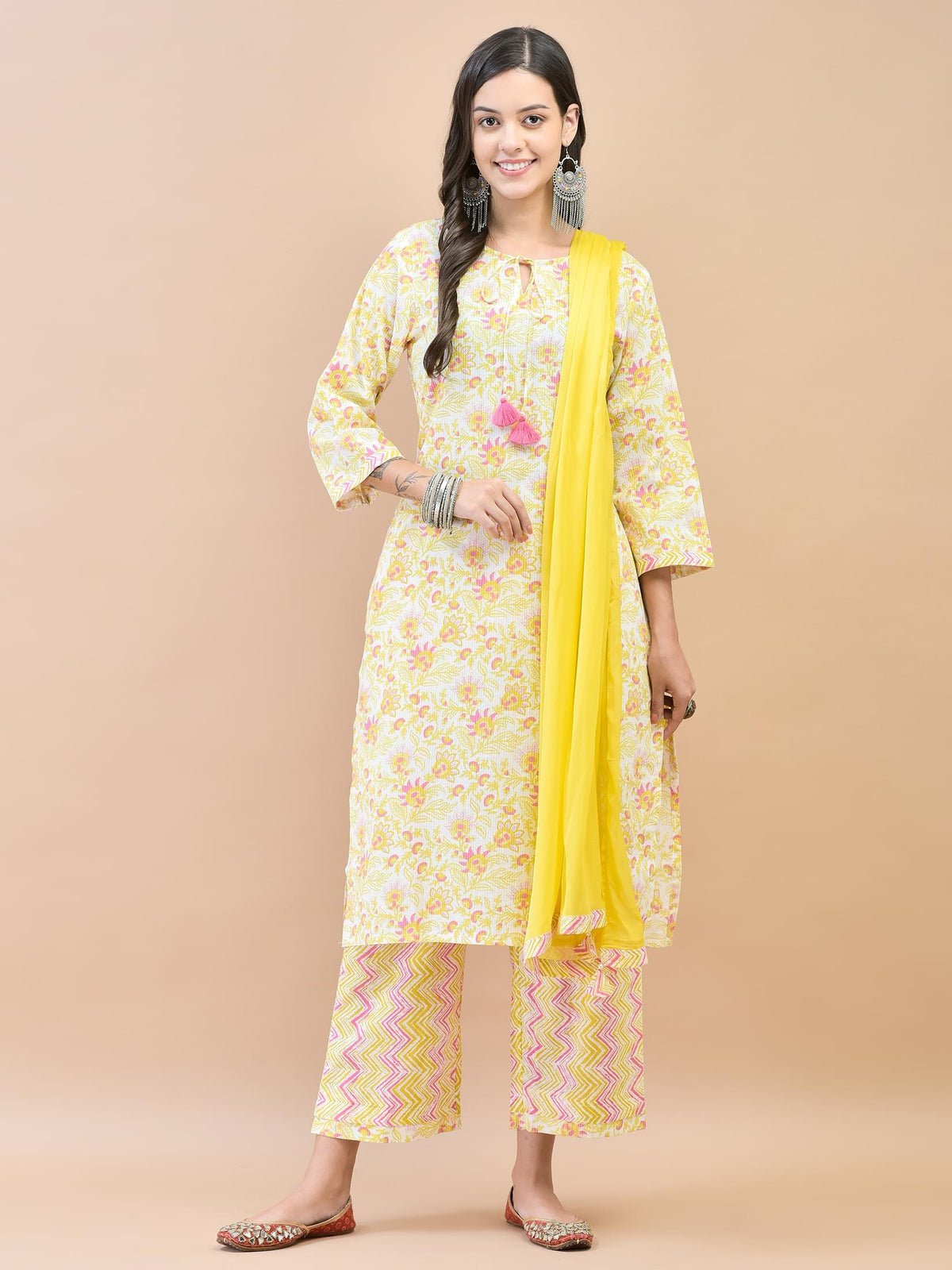 Cotton Pink Floral Print Kurta Comfort Pant Dupatta (Style 12371)