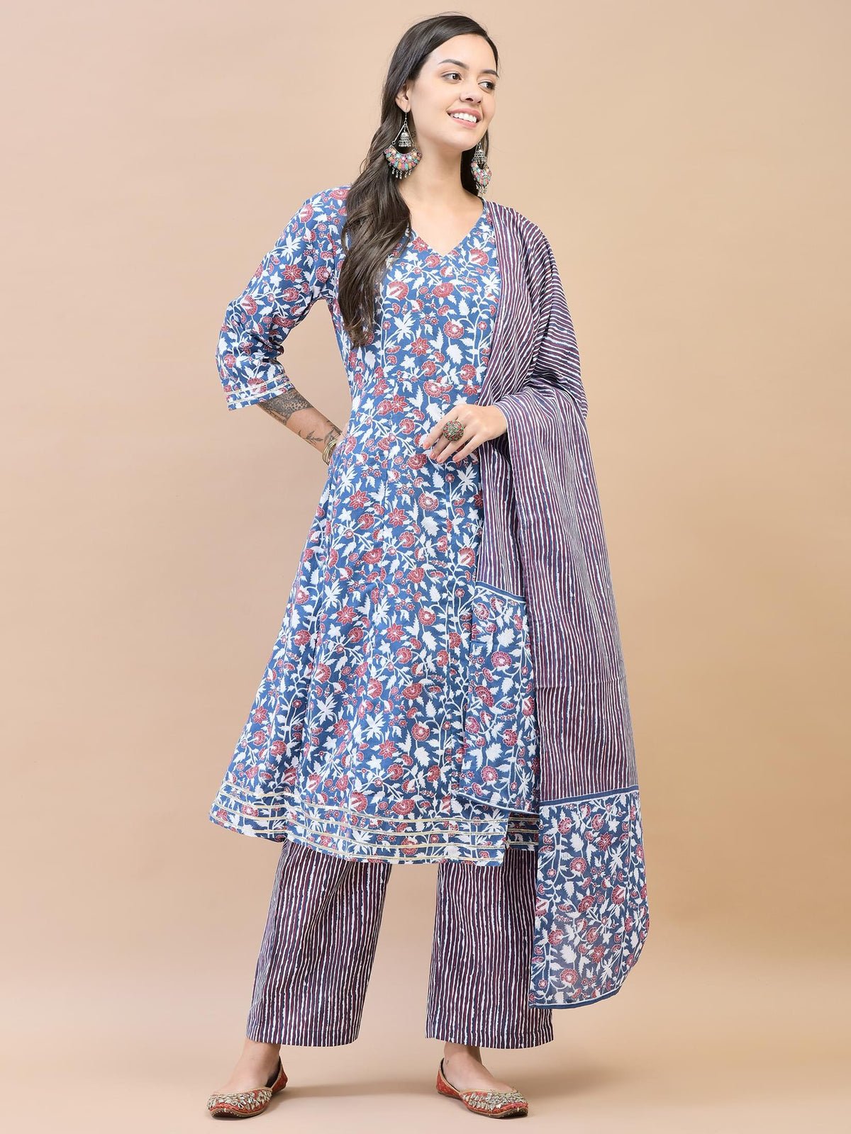 Poly Cotton Blue Floral Print Kurta Comfort Pant Dupatta