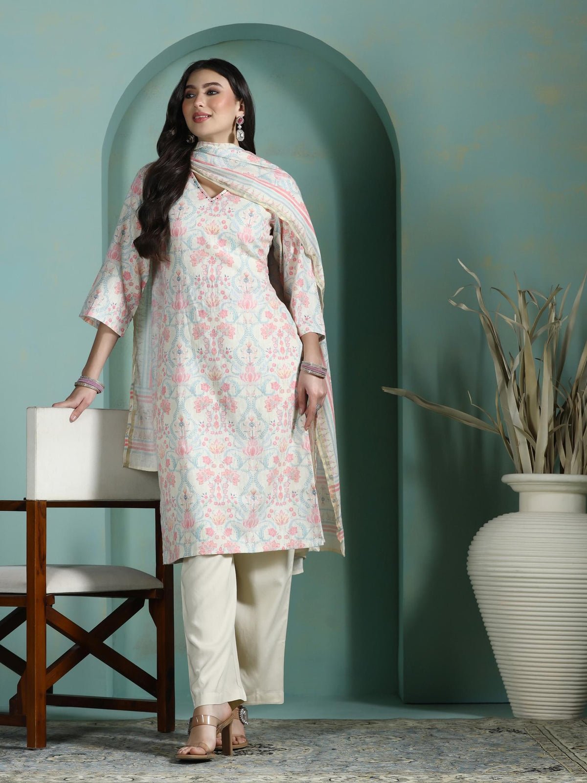 Linen Multicolor Floral Print Kurta Comfort Pant Dupatta